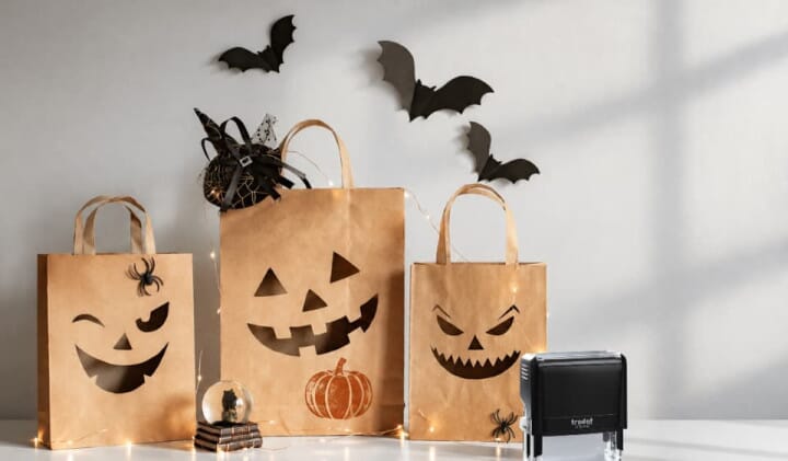 Halloween Rubber Stamps: Fun Ideas for Treats, Packaging and Parties